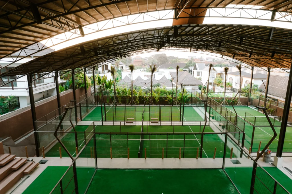 Klub padla na Bali, w którym odbywa się padel camp Padlowe Wakacje