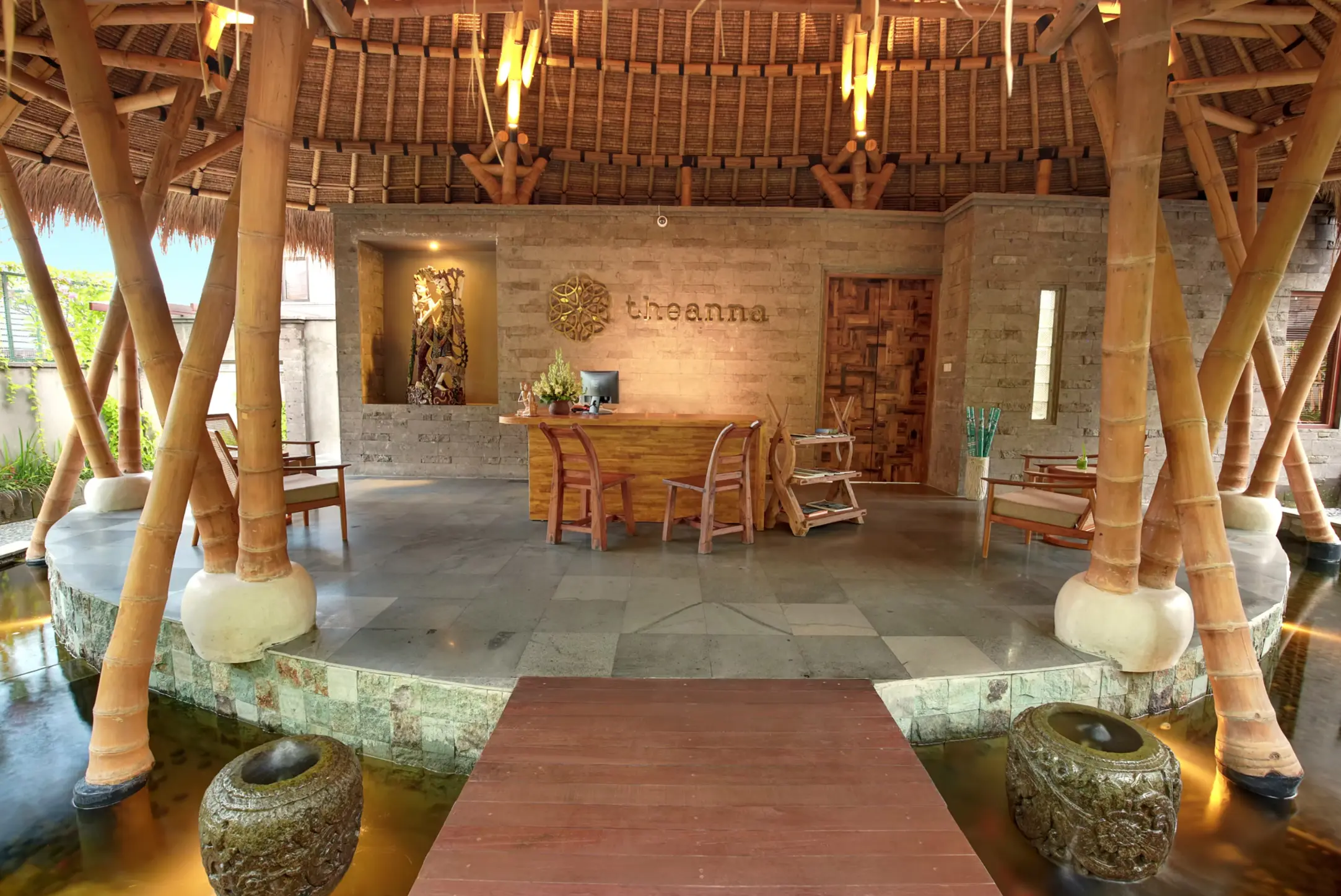 Tropikalne otoczenie hotelu na Bali – miejsce padel campu Padlowe Wakacje